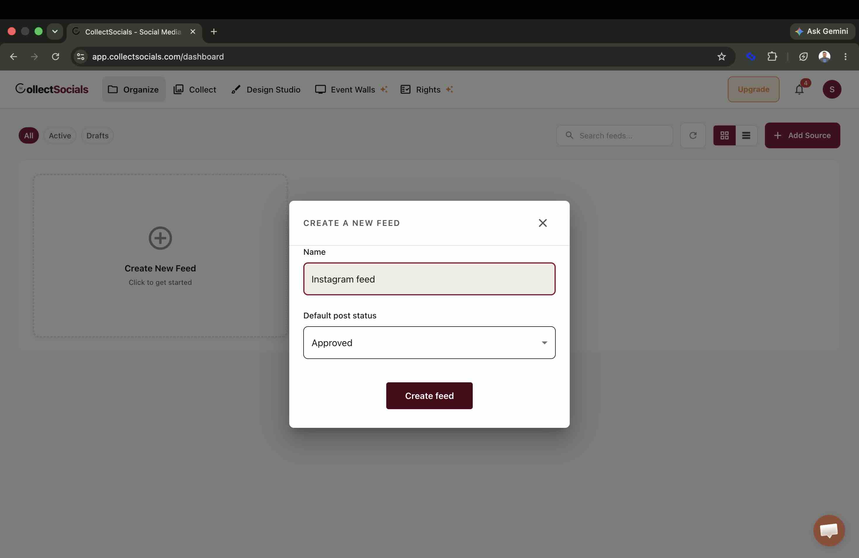 CollectSocialsの「Create a new feed」ダイアログ。名前欄に「Instagram feed」、Default post statusにApprovedが設定されている