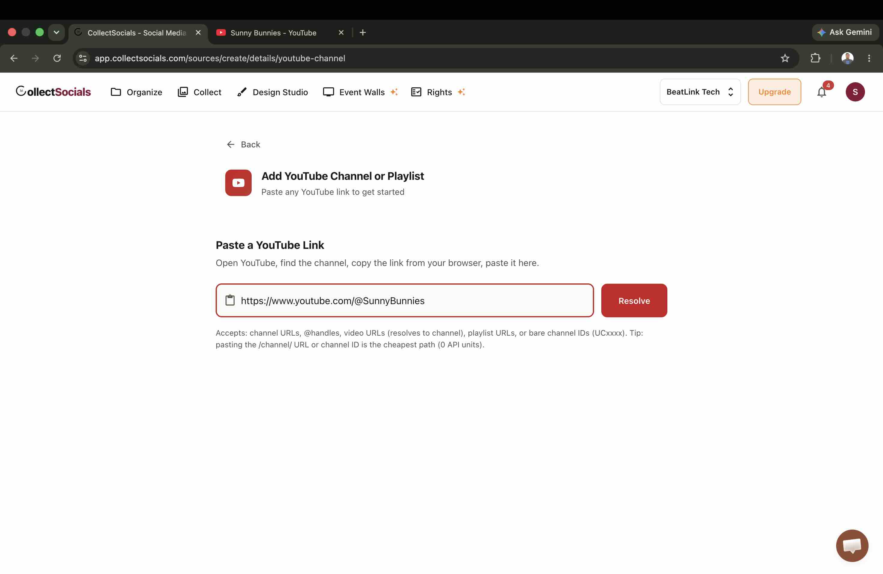 CollectSocialsのAdd YouTube Channel or Playlist画面。チャンネルURLを貼り付けた入力欄とResolveボタンが表示されている